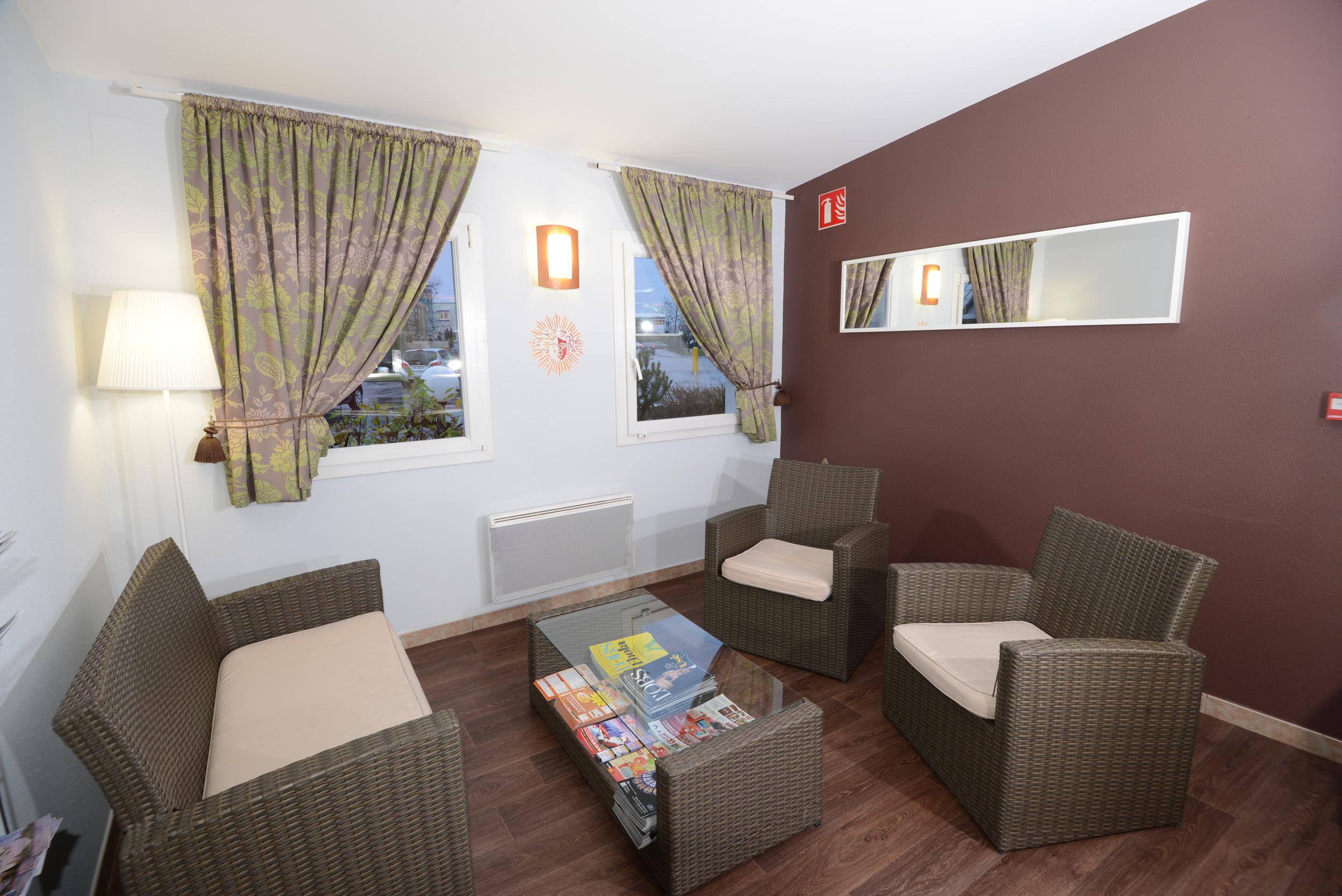 Hotel Roi Soleil Strasbourg Aéroport Holtzheim Esterno foto