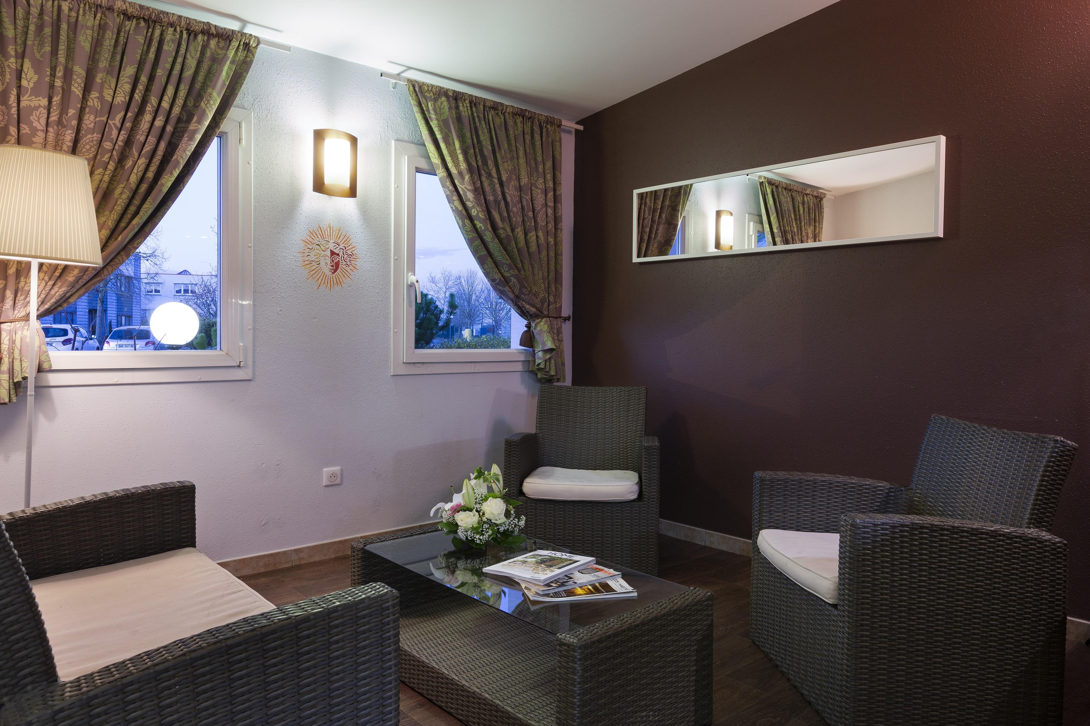 Hotel Roi Soleil Strasbourg Aéroport Holtzheim Esterno foto