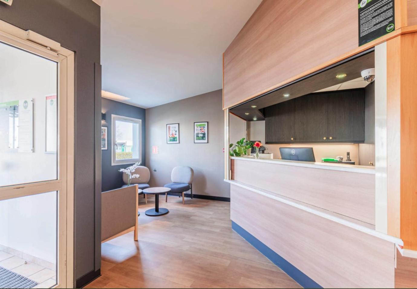 Hotel Roi Soleil Strasbourg Aéroport Holtzheim Esterno foto