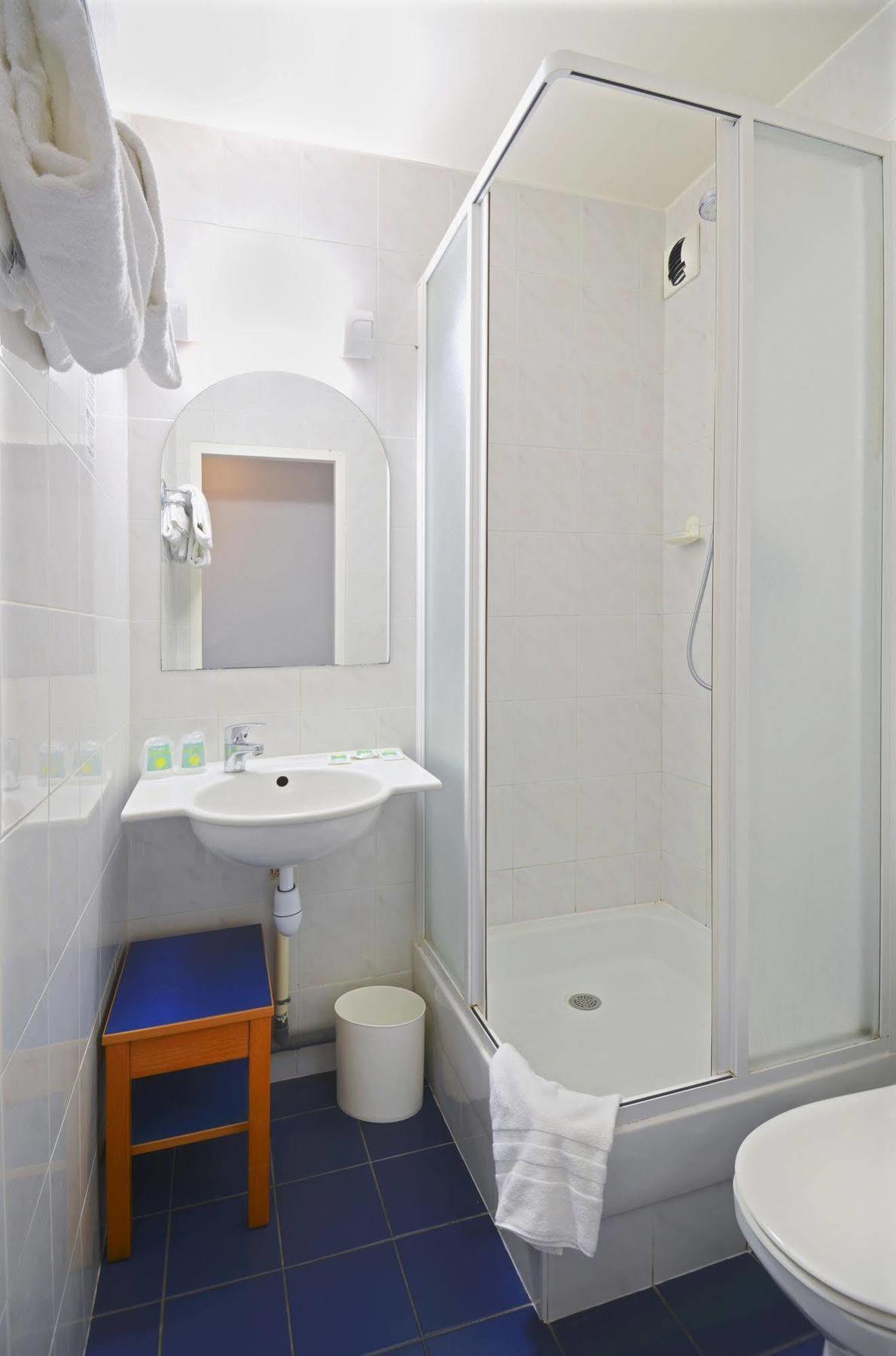 Hotel Roi Soleil Strasbourg Aéroport Holtzheim Esterno foto