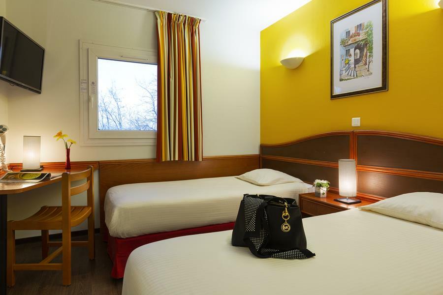Hotel Roi Soleil Strasbourg Aéroport Holtzheim Esterno foto